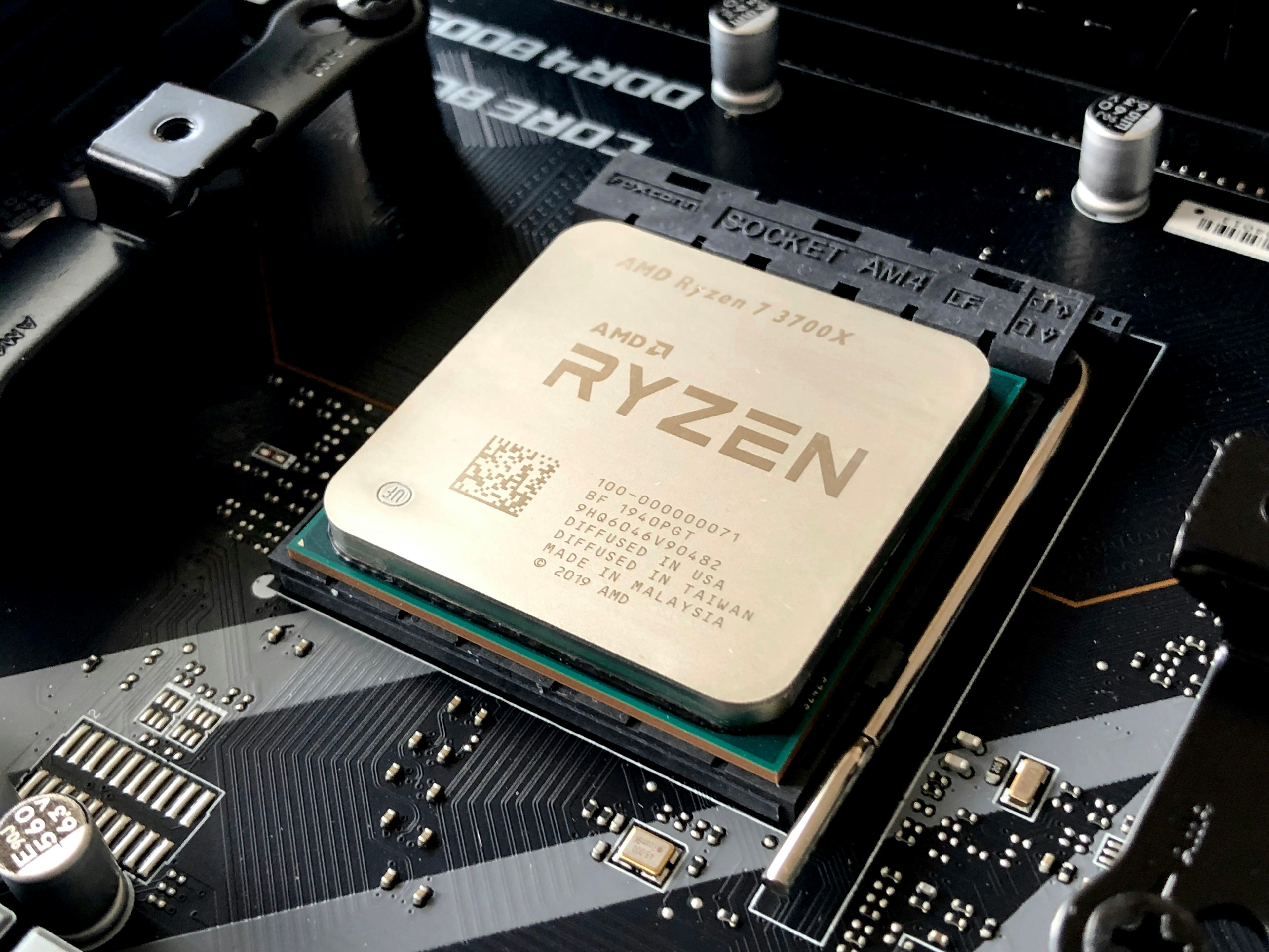 AMD Ryzen 9 7950X - Processor in Silver
